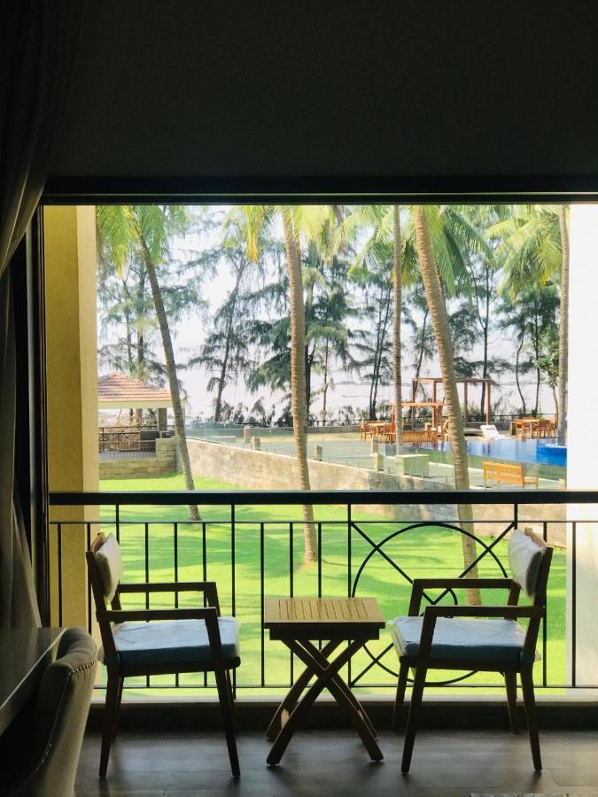 Silver Waves Resort & Spa - Daman Exterior photo