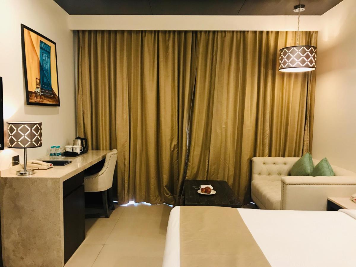 Silver Waves Resort & Spa - Daman Exterior photo