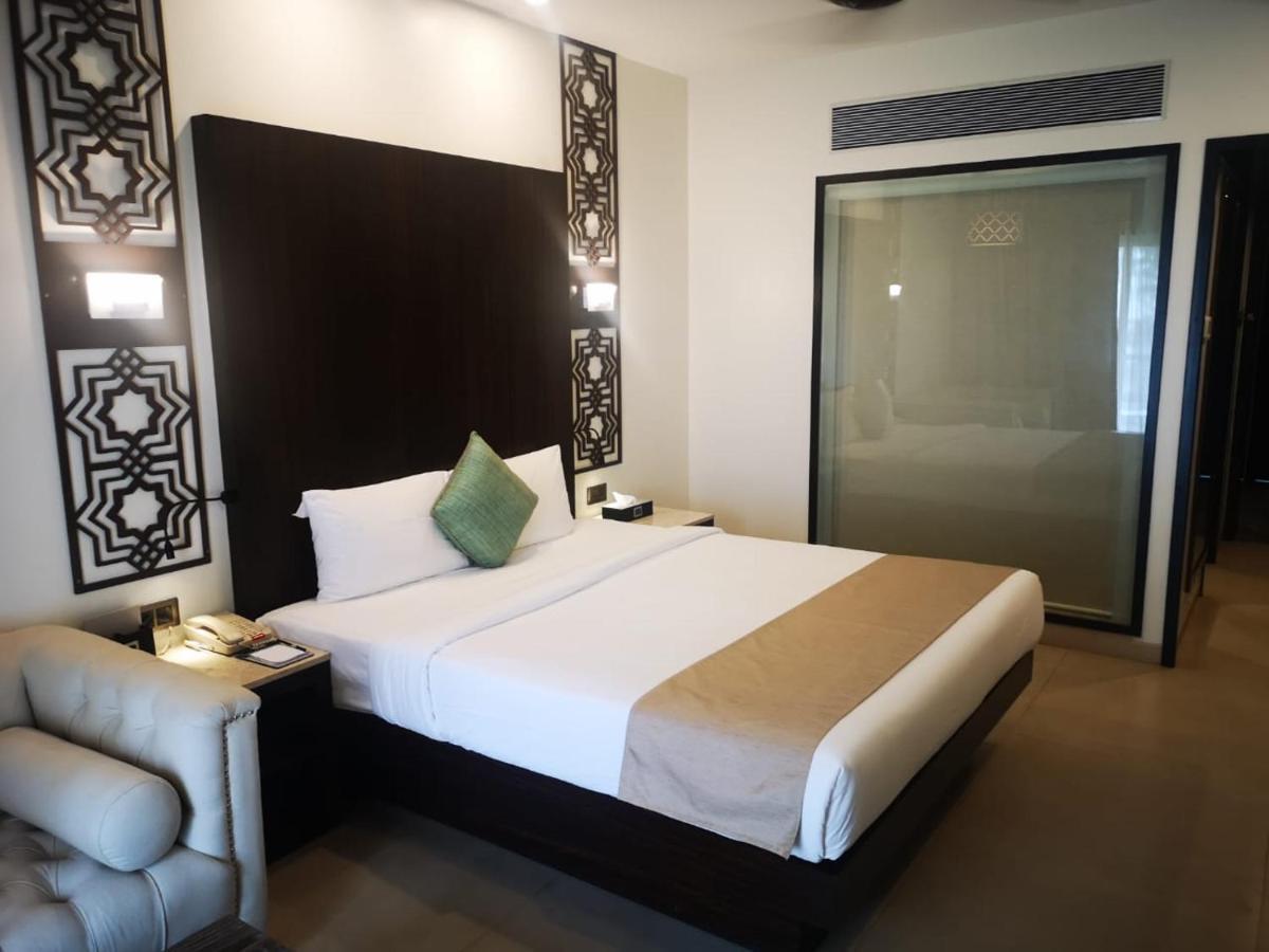 Silver Waves Resort & Spa - Daman Exterior photo