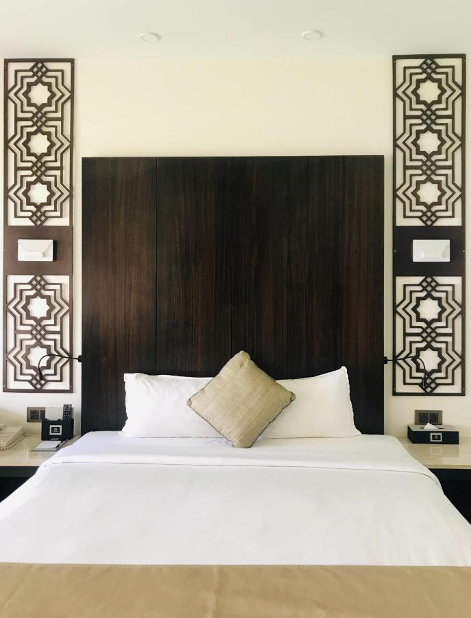 Silver Waves Resort & Spa - Daman Exterior photo