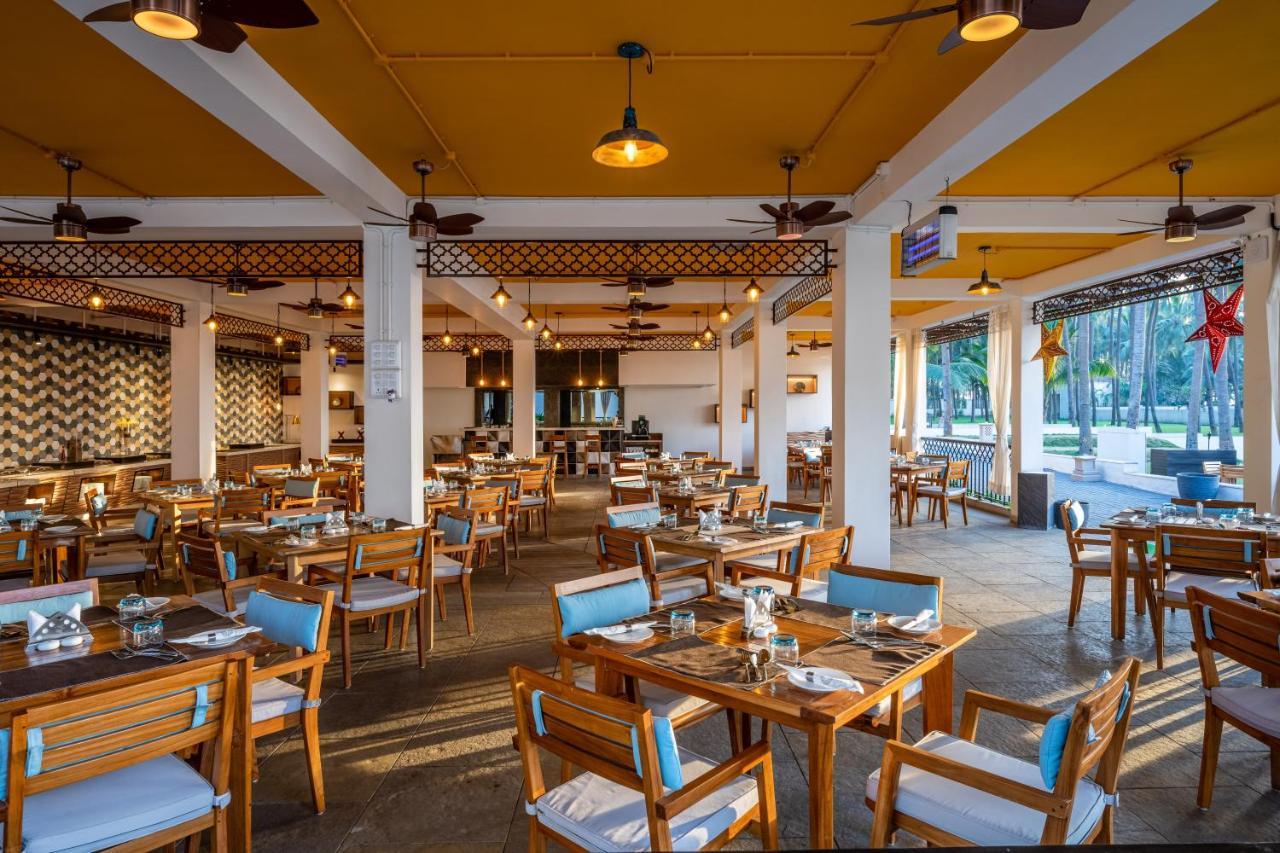 Silver Waves Resort & Spa - Daman Exterior photo