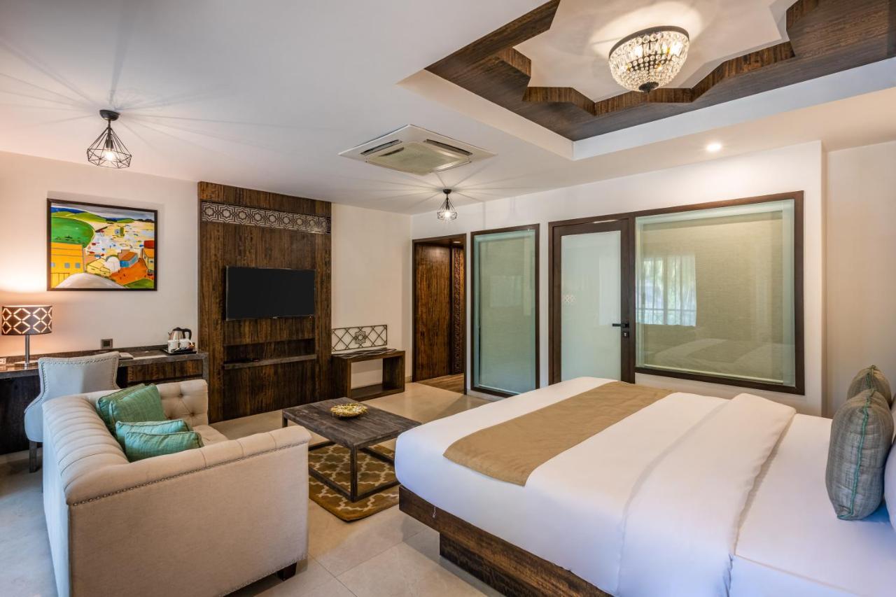 Silver Waves Resort & Spa - Daman Exterior photo
