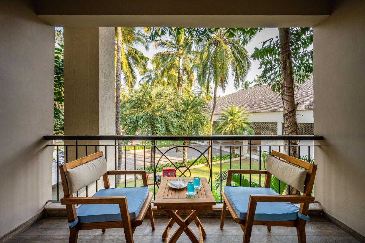 Silver Waves Resort & Spa - Daman Exterior photo