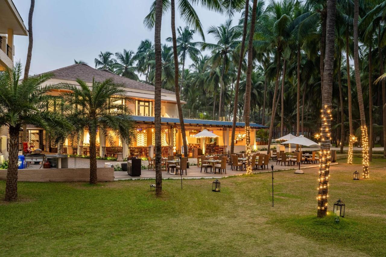 Silver Waves Resort & Spa - Daman Exterior photo