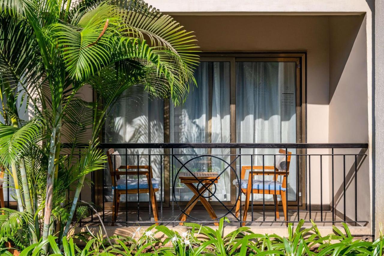 Silver Waves Resort & Spa - Daman Exterior photo